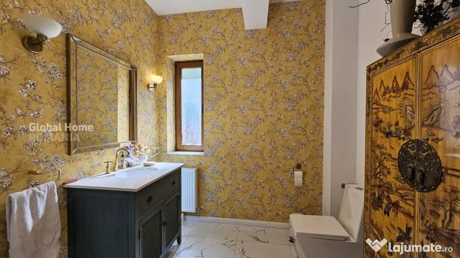 Casă cu 5 camere cu Teren 710 Mp în Central