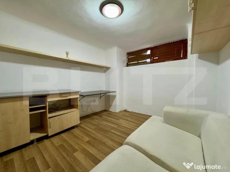 Garsonieră decomandată în Decebal