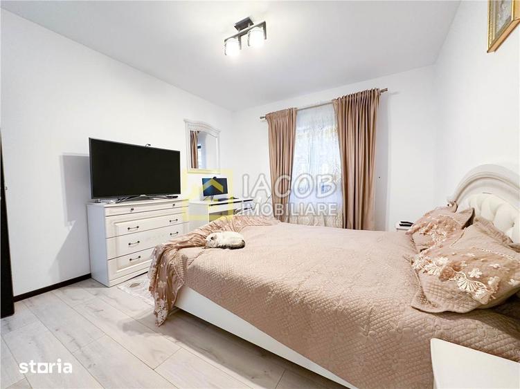 Casă cu 3 camere cu Teren 420 Mp în Central