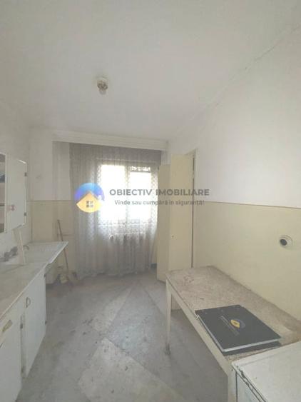 Apartament cu 2 camere semidecomandat în Mărăței