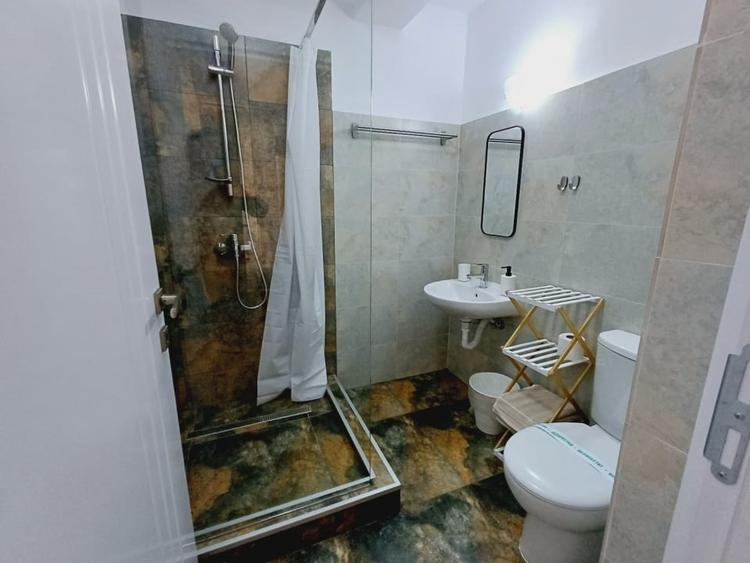 Hotel/Pensiune, de 236 mp, în Nord