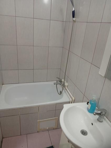 Garsonieră decomandată în CET