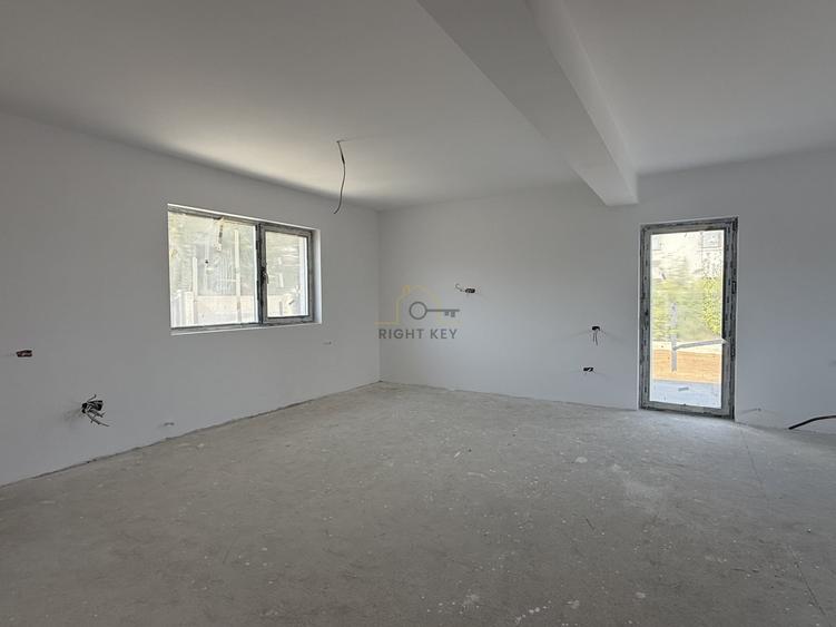 Duplex cu 3 camere cu Teren 250 Mp în Clinceni