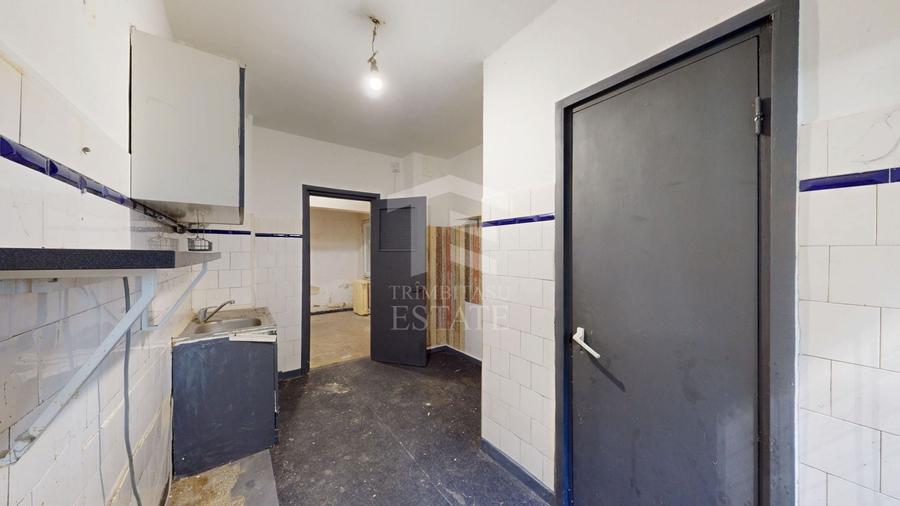 Apartament cu 3 camere decomandat în Colentina