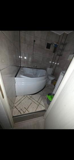 Garsonieră semidecomandată în Apărătorii Patriei
