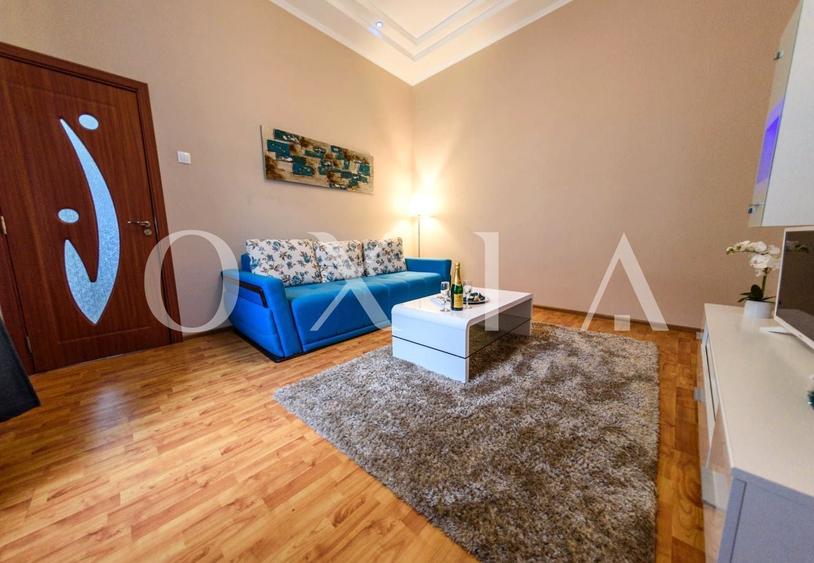 Apartament cu 2 camere semidecomandat, mobilat în P-ța Unirii