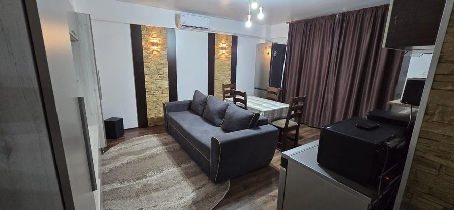 Apartament cu 3 camere decomandat, mobilat în Km 5