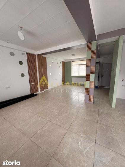 Spațiu comercial, de 60 mp, în Central