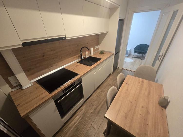 Apartament cu 2 camere decomandat în Mihai Viteazul