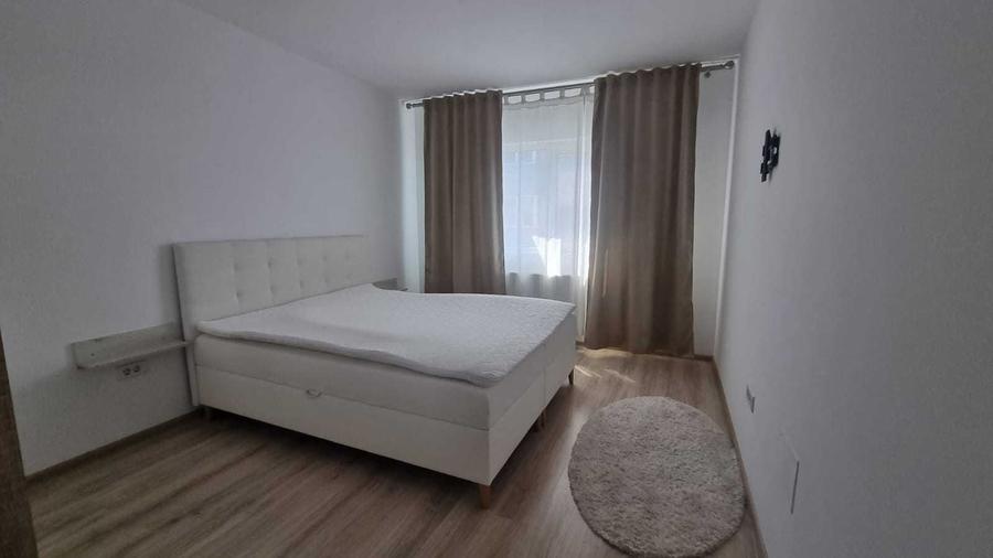 Apartament cu 2 camere decomandat în Titan