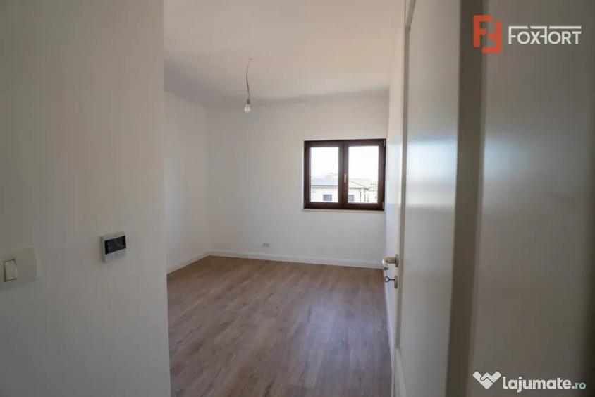 Casă cu 4 camere cu Teren 633 Mp în Moșnița Nouă