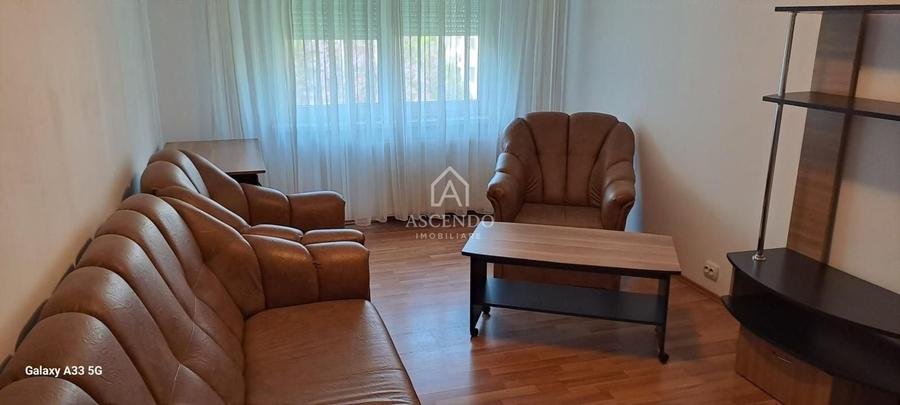 Apartament cu 3 camere decomandat, mobilat în Militari