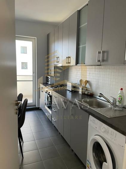 Apartament cu 3 camere decomandat, mobilat în Zorilor