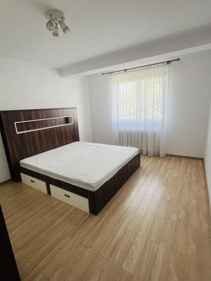 Inchiriez apartament 2 camere cu loc de parcare(direct la proprietar), zona Auchan Titan, sector 3 - 6