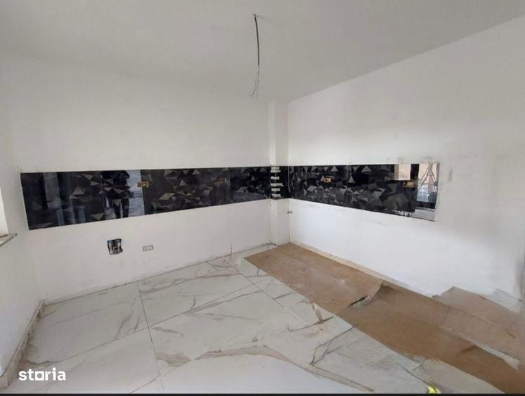 Casă cu 4 camere în Albești