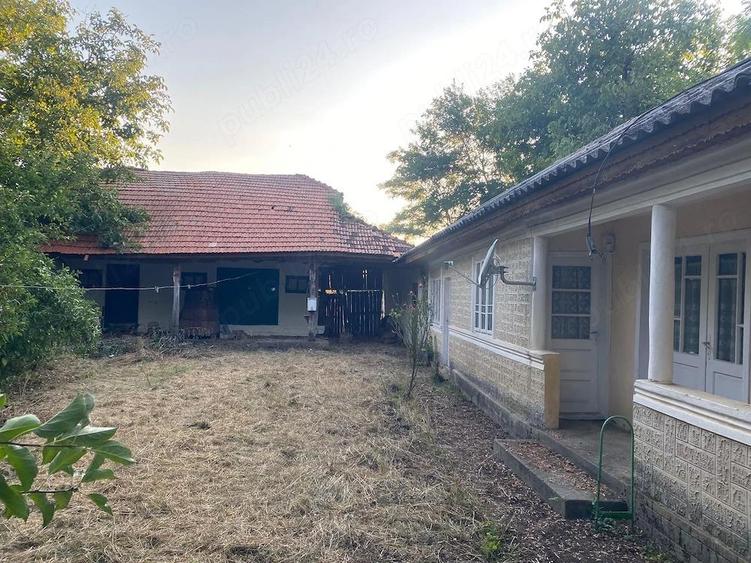 Casa de vanzare cu teren - 3