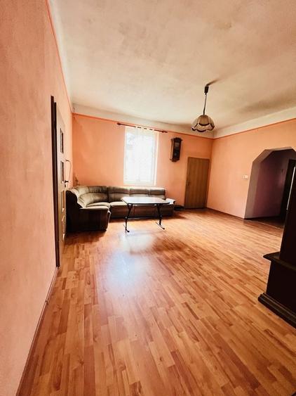 Casă cu 4 camere în Ususău