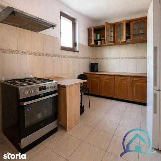 Casă cu 5 camere cu Teren 118 Mp în Central