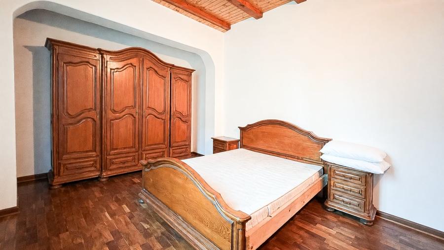 Casă individuală cu 22 camere cu Canalizare în Eforie Nord