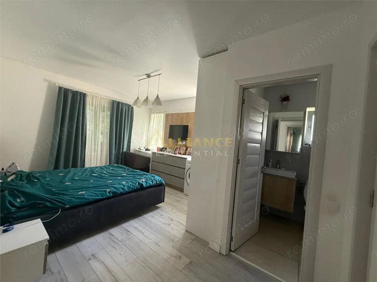 Casă cu 4 camere cu Teren 578 Mp în Central