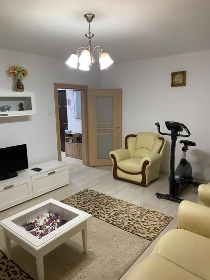 Apartament 3 Camere | Decomandat | Panduri | 13 Septembrie - 6