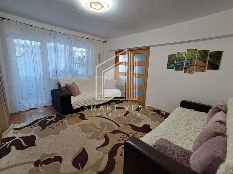 Apartament cu 3 camere semidecomandat, mobilat în Micro 16