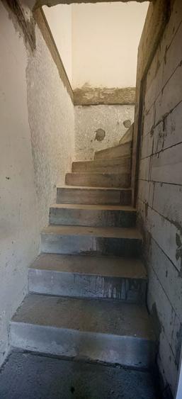 Apartament cu 3 camere decomandat în Stupini