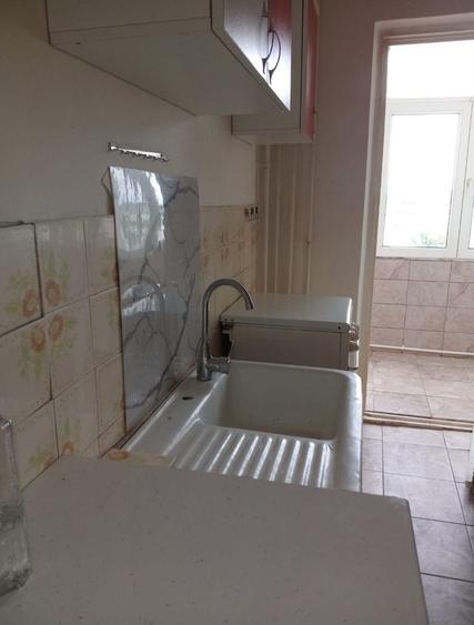 Apartament cu 2 camere semidecomandat în Alecu Russo