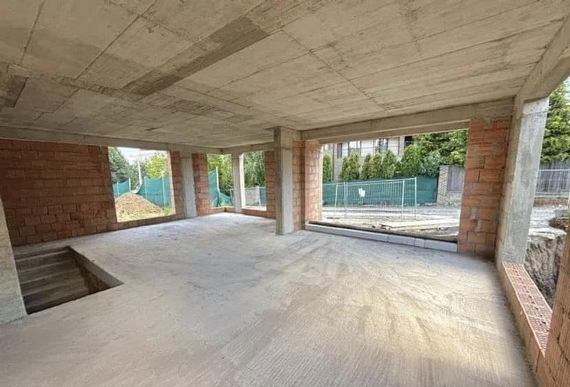 Spațiu comercial, de 221 mp, în Zorilor