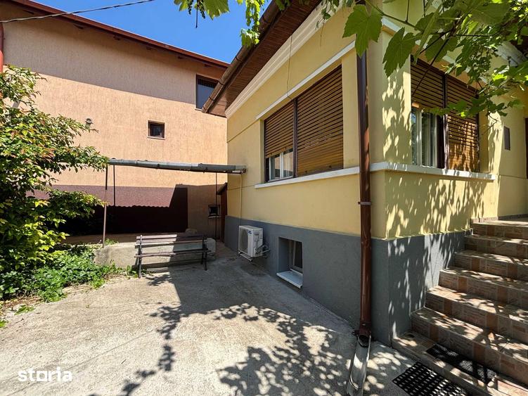 Casă cu 6 camere cu Teren 385 Mp în Dâmbul Rotund