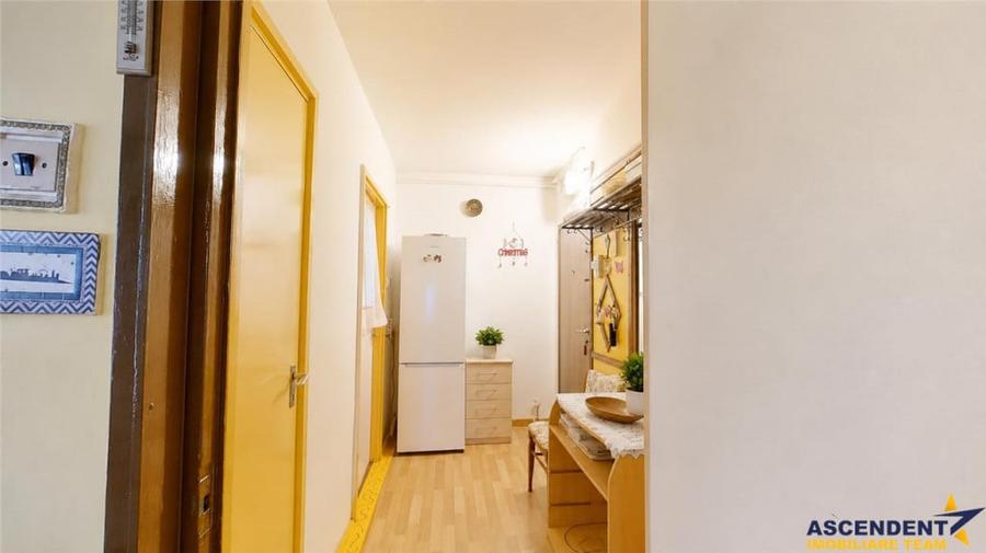 Apartament cu 2 camere semidecomandat în Astra