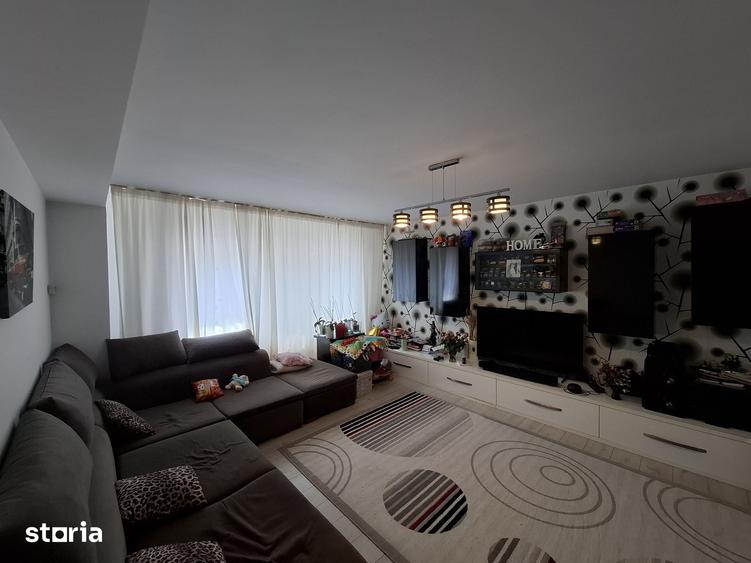 Apartament cu 4 camere în Sud