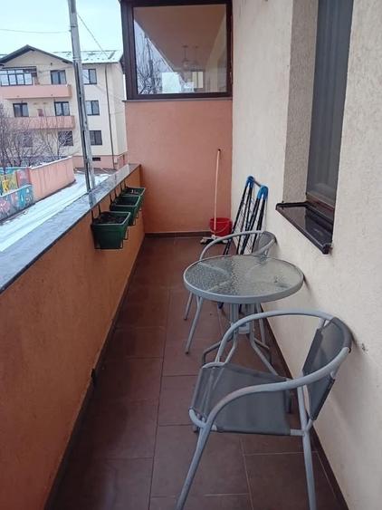 Apartament cu doua camere, decomandat, Visoianu, etajul 1 - 9
