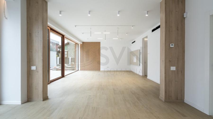 Casă cu 5 camere cu Teren 425 Mp în Floreasca