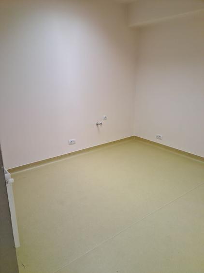 Spațiu comercial, de 70 mp, în Popoveni