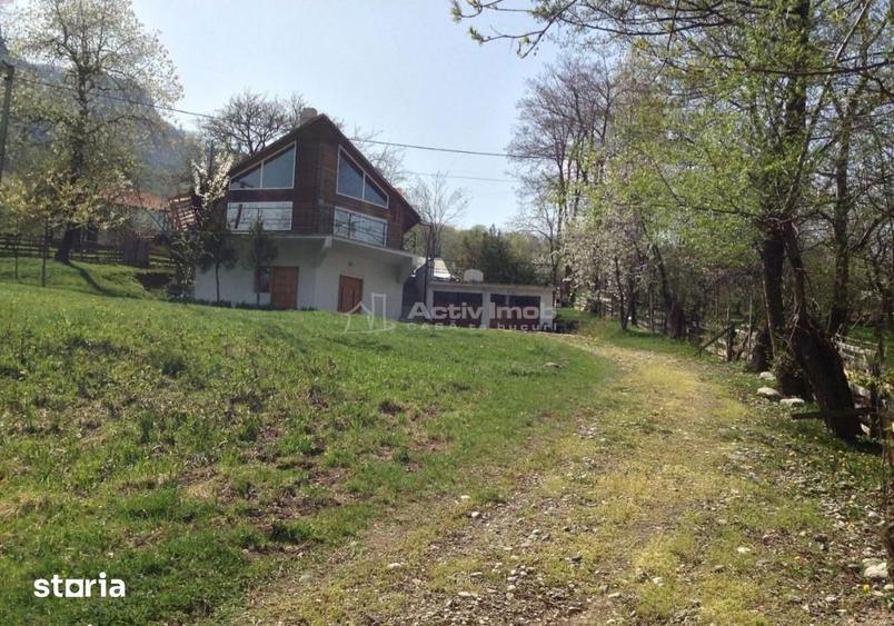 Casă cu 6 camere cu Teren 1618 Mp în Bran