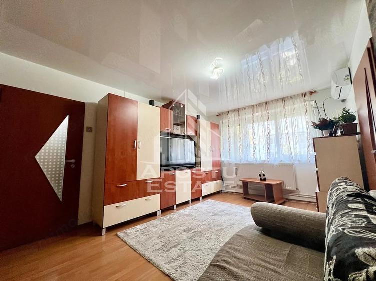 Apartament cu 2 camere nedecomandat în Dacia