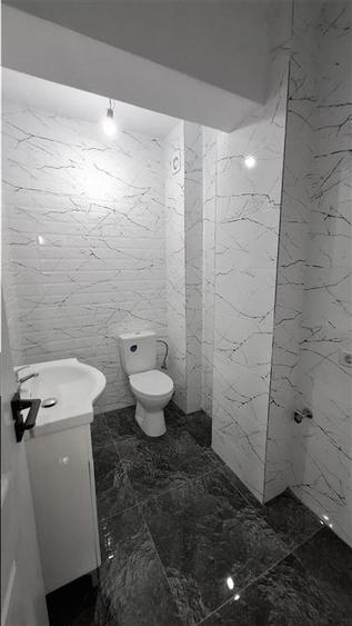 Apartament cu 3 camere decomandat în Valea Lupului