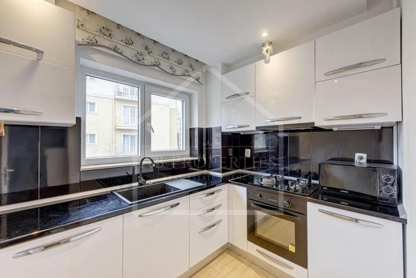 Apartament cu 3 camere decomandat, mobilat în Ștefăneștii de Jos