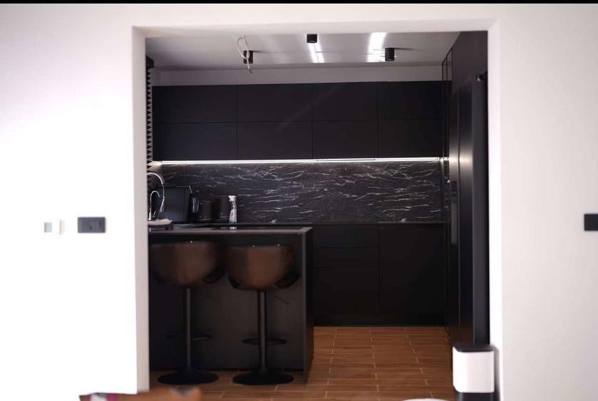 Casă cu 4 camere cu Teren 370 Mp în Rediu