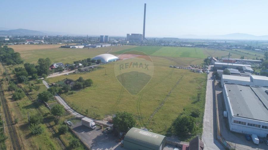 Teren Construcții intravilan de 16434 mp, în Uzina 2