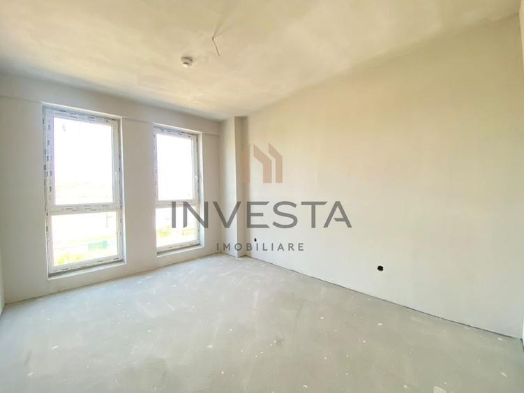 Apartament cu 3 camere semidecomandat în Someșeni
