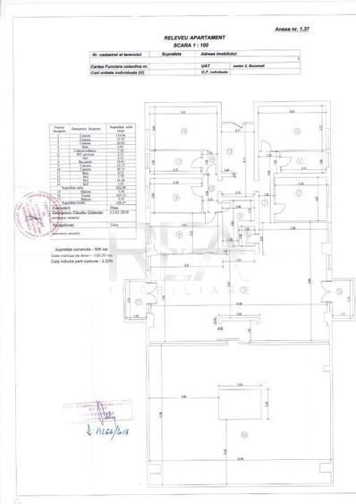 Apartament cu 5 camere decomandat în Tei