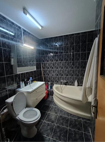 Apartament cu 3 camere decomandat în Snagov