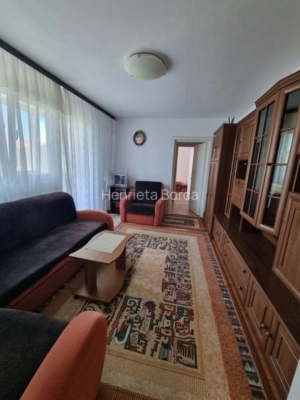 Ofer spre inchiriere apartament 2 camere