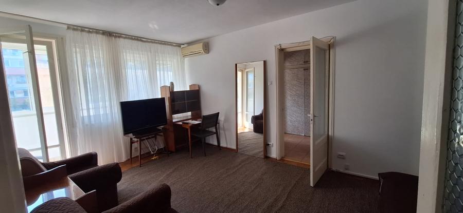 Apartament cu 2 camere semidecomandat în Câmpia Libertății