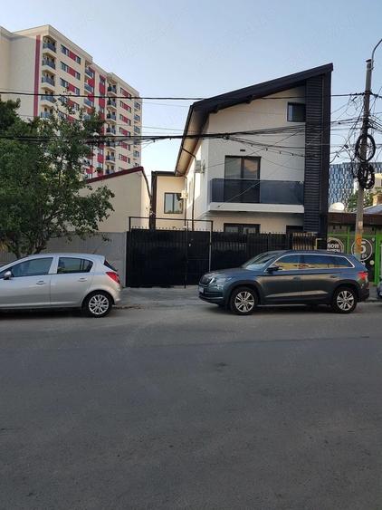 Casă individuală cu 6 camere cu Canalizare în Grozăvești