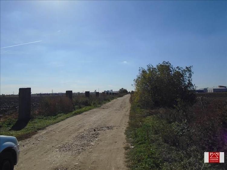 Teren agricol intravilan de 46500 mp, în Nord-Vest