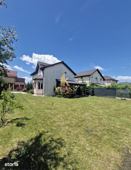 Casă cu 4 camere cu Teren 500 Mp în Dobroești