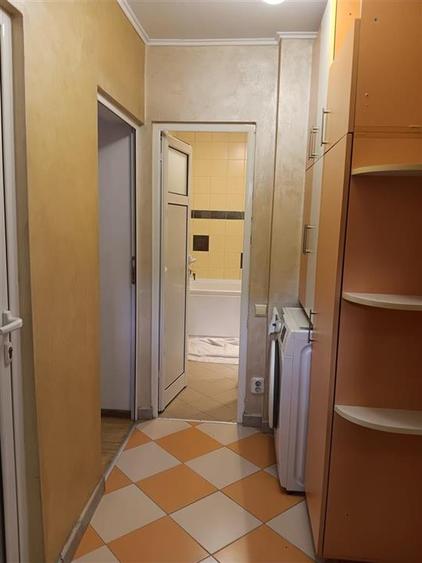 Apartament cu 3 camere decomandat, mobilat în Frumoasa